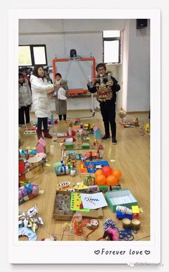 奇思妙想大創(chuàng)作——德美幼兒園親子自制玩教具評比探析與玩具教學(xué)用具銷售前景